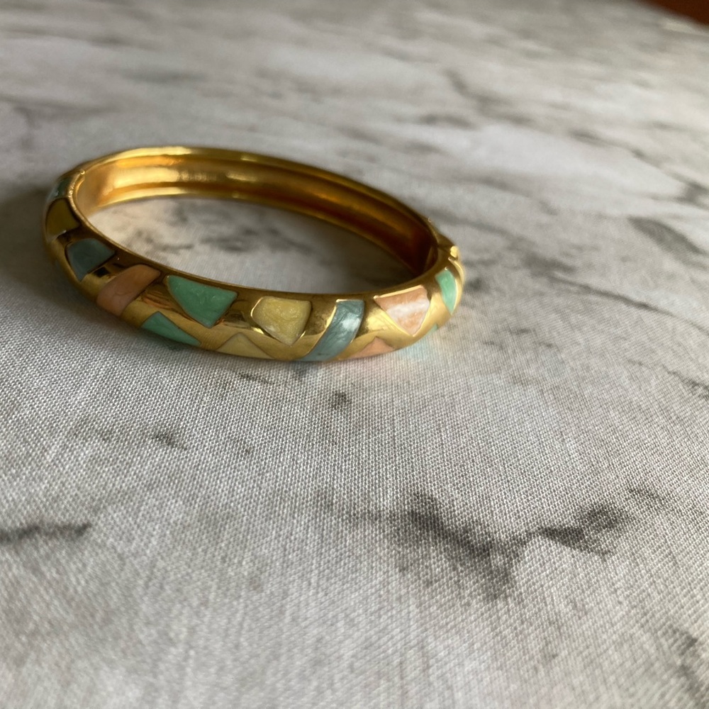Clamp Closure Bangle Bracelet